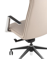 Кресло руководителя TopChairs Arrow черный Кресло руководителя TopChairs Arrow черный